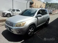 Usata Toyota RAV4 136 CV (100 kW) 2007 Grigio SUV