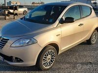 Usata Lancia Ypsilon 116 CV (85 kW) 2013 Utilitaria