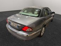 Usata Jaguar X-type Executive 196 CV (144 kW) 2003 Grigio Berlina