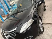 Usata Lancia Ypsilon 69 CV (50 kW) 2012 Nero Utilitaria