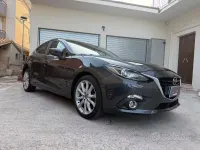 Usata Mazda 3 Exceed 105 CV (77 kW) 2017 Grigio Berlina