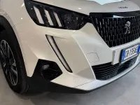 Usata Peugeot 2008 GT-line 155 CV (114 kW) 2020 Bianco SUV