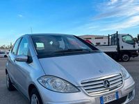 Usata Mercedes A180 Avantgarde 109 CV (80 kW) 2006 Grigio Monovolume