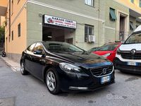 Usata Volvo V40 Momentum 115 CV (84 kW) 2014 Nero Station wagon