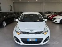 Usata Kia Rio EX 90 CV (66 kW) 2012 Bianco Berlina