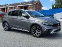 Usata Fiat Tipo Cross 100 CV (73 kW) 2021 Grigio Berlina