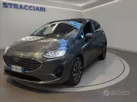 Usata Ford Fiesta Titanium 75 CV (55 kW) 2023 Grigio metallizzato Utilitaria