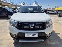 Begagnad Dacia Sandero Stepway 90 HK (66 kW) 2018 Vit Sedan