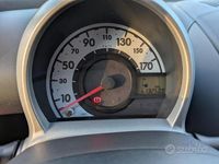 Usata Toyota Aygo 69 CV (50 kW) 2010 Rosso Utilitaria