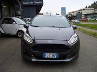 Usata Ford Fiesta ST-Line 95 CV (69 kW) 2017 Grigio Berlina