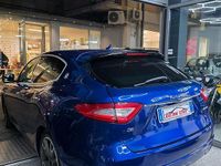 Usata Maserati Levante GranLusso 275 CV (202 kW) 2017 Blu SUV