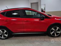 Usata Ford Fiesta Active 86 CV (63 kW) 2019 Rosso Utilitaria