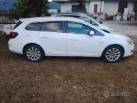 Usata Opel Astra 115 CV (84 kW) 2012 Bianco Station wagon