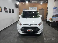 Usata Ford Tourneo Connect Titanium 116 CV (85 kW) 2015 Bianco Monovolume
