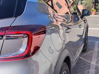 Usata Renault Captur Techno 101 CV (74 kW) 2023 Grigio SUV