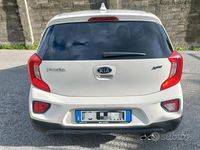 Usata Kia Picanto X-Line 100 CV (73 kW) 2018 Bianco Utilitaria
