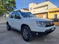 Usata Dacia Duster 110 CV (80 kW) 2015 Bianco SUV