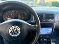 Usata VW Golf IV 110 CV (80 kW) 2004 Berlina