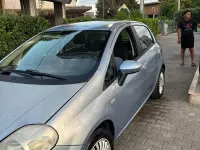 Usata Fiat Grande Punto Active 77 CV (56 kW) 2006 Bluazzurro Utilitaria