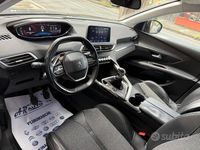Usata Peugeot 3008 Allure 131 CV (96 kW) 2018 Verde SUV