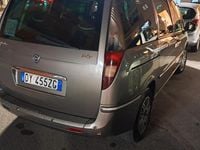 Usata Lancia Phedra 170 CV (125 kW) 2009 Grigio Monovolume