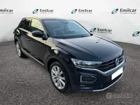 Usata VW T-Roc Advance 116 CV (85 kW) 2019 Nero SUV