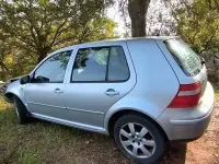 Usata VW Golf IV 101 CV (74 kW) 2003 Berlina