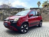 Usata Fiat Panda Cross Cross 71 CV (52 kW) 2023 Rosso pastello 414c/rosso alfa Utilitaria
