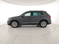 Usata VW Tiguan Life 150 CV (110 kW) 2022 B0 dolphin grey metallizzato SUV