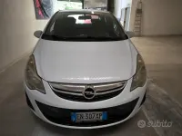 Usata Opel Corsa Edition 86 CV (63 kW) 2012 Other Utilitaria