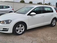 Begagnad VW Golf VII Trendline 90 HK (66 kW) 2016 Vit Sedan