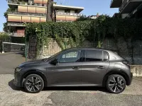 Usata Peugeot 208 GT 101 CV (74 kW) 2022 Utilitaria