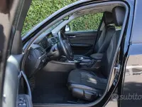 Usata BMW 118 Efficient Dynamics 150 CV (110 kW) 2016 Nero Utilitaria