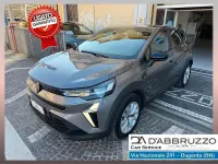 Usata Renault Captur Evolution 101 CV (74 kW) 2024 Grigio SUV