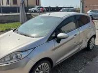 Usata Ford Fiesta 70 CV (51 kW) 2011 Giallo Berlina