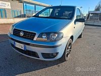 Usata Fiat Punto 80 CV (58 kW) 2004 Blu Utilitaria