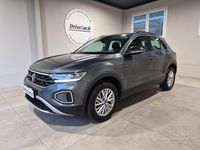 Usata VW T-Roc Life 150 CV (110 kW) 2023 Grigio SUV