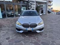 Usata BMW 120 Luxury Line 190 CV (139 kW) 2019 Argento Utilitaria