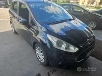 Usata Ford B-MAX Titanium 101 CV (74 kW) 2013 Nero metallizzato Monovolume