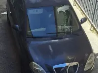 Usata Lancia Ypsilon 60 CV (44 kW) 2004 Nero Utilitaria