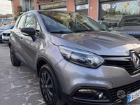 Usata Renault Captur Intens 90 CV (66 kW) 2015 Grigio SUV
