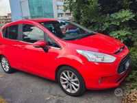 Begagnad Ford B-MAX Titanium 90 HK (66 kW) 2017 Röd Minibuss