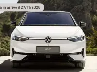 Usata VW ID.7 Pro 88 kW (121 CV) 2024 Argento Utilitaria