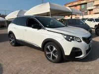Usata Peugeot 3008 Allure 131 CV (96 kW) 2019 Bianco SUV