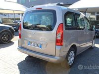 Usata Peugeot Partner Tepee 92 CV (67 kW) 2011 Grigio Monovolume