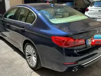 Usata BMW 520 Luxury Line 190 CV (139 kW) 2018 Blu/azzurro Berlina