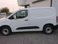 Usata Opel Combo Edition 102 CV (75 kW) 2021 White jade Monovolume