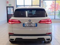 Usata BMW X5 Comfort Edition 265 CV (194 kW) 2019 Mineralweiss metallic SUV