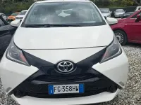 Usata Toyota Aygo Cool 69 CV (50 kW) 2016 Bianco Utilitaria