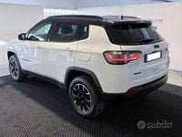 Usata Jeep Compass Trailhawk 240 CV (176 kW) 2023 Bianco metallizzato SUV